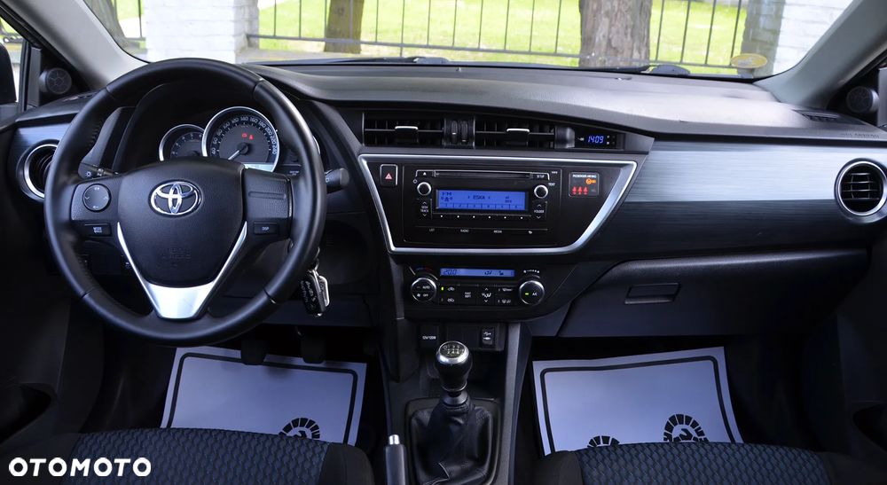 Toyota Auris - 23