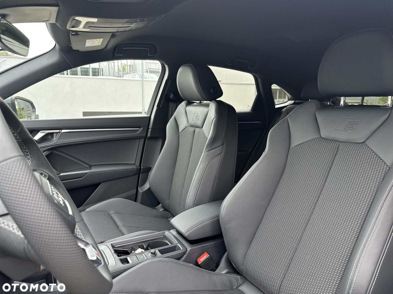 Audi Q3 Sportback - 9
