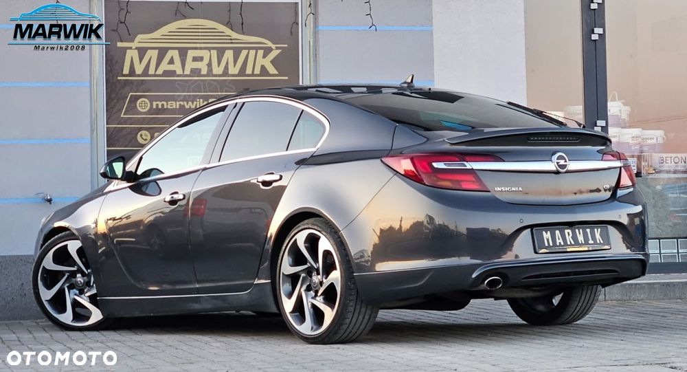 Opel Insignia - 32