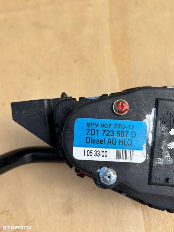 VW T4 TRANSPORTER CARAVELLE 2.5 TDI 96- POTENCJOMETR GAZU 7D1723507D - 2