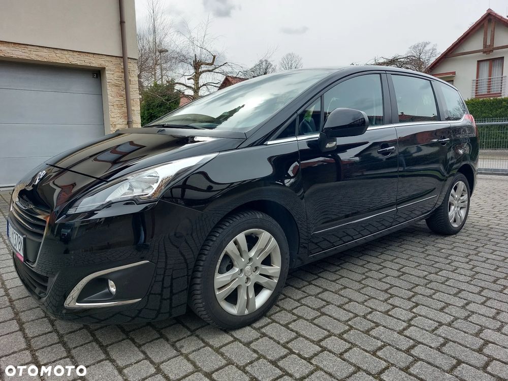 Peugeot 5008 HDI 115 Active - 10