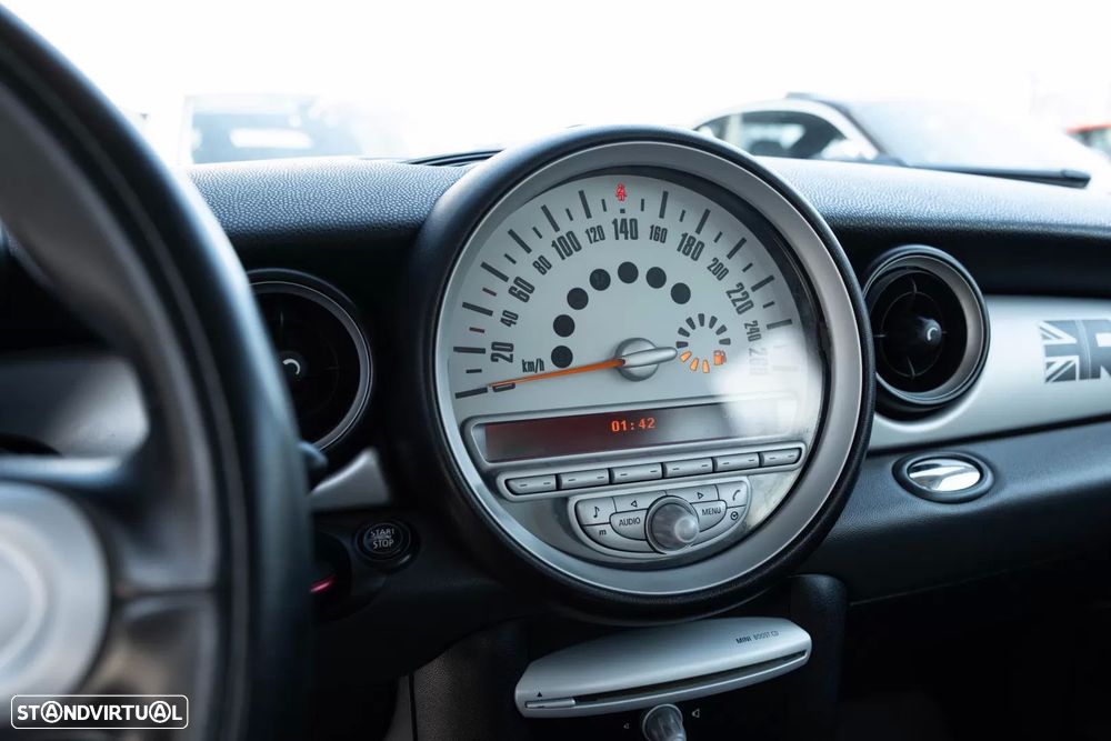 MINI 3 Portas Cooper D - 20