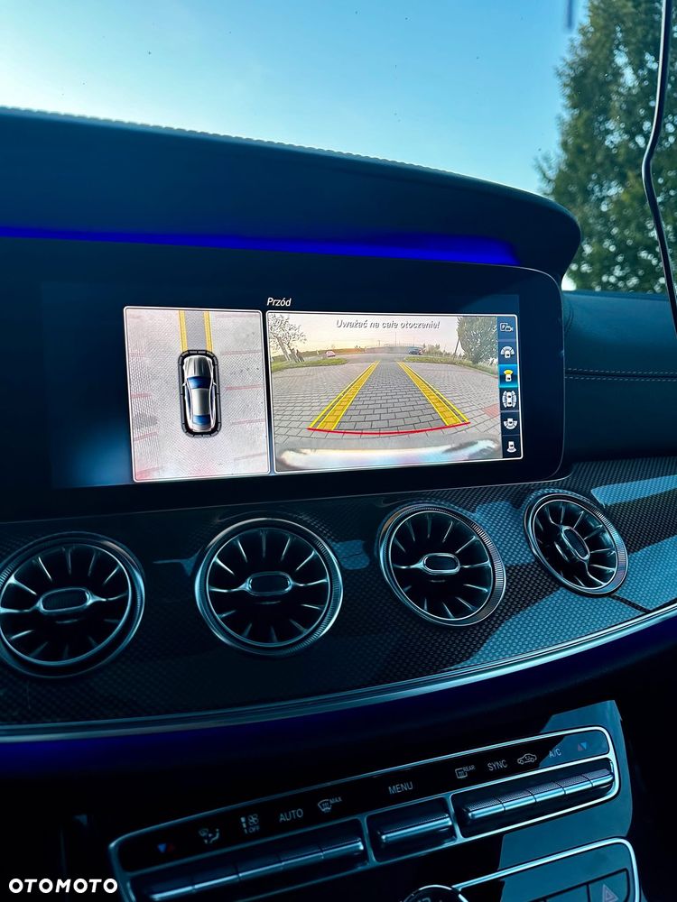 Mercedes-Benz Klasa E 220 d 4-Matic 9G-TRONIC - 21