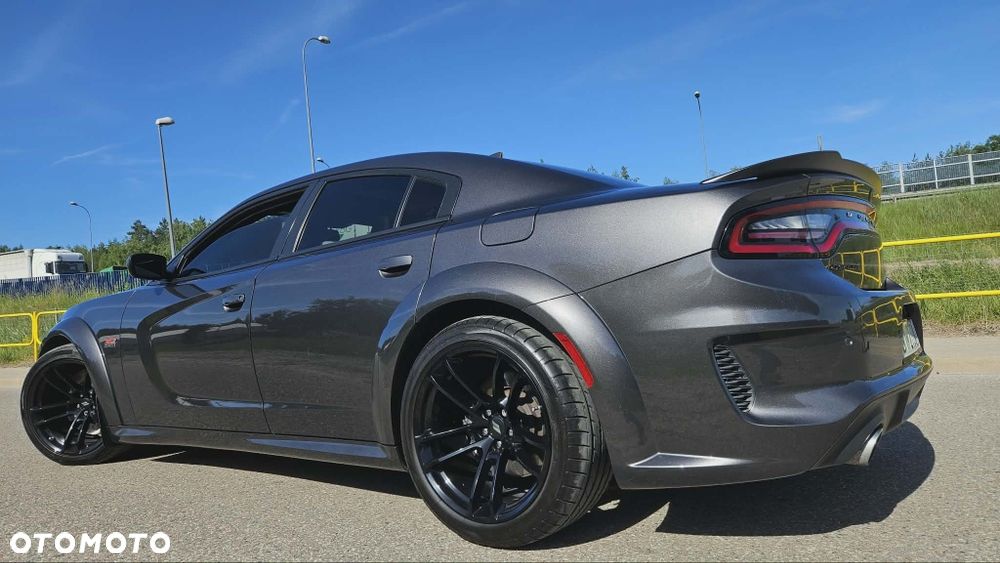 Dodge Charger - 4