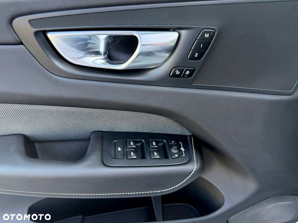 Volvo XC 60 - 13