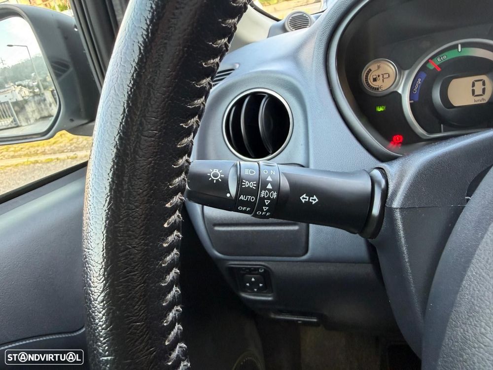 Peugeot iOn Standard - 19