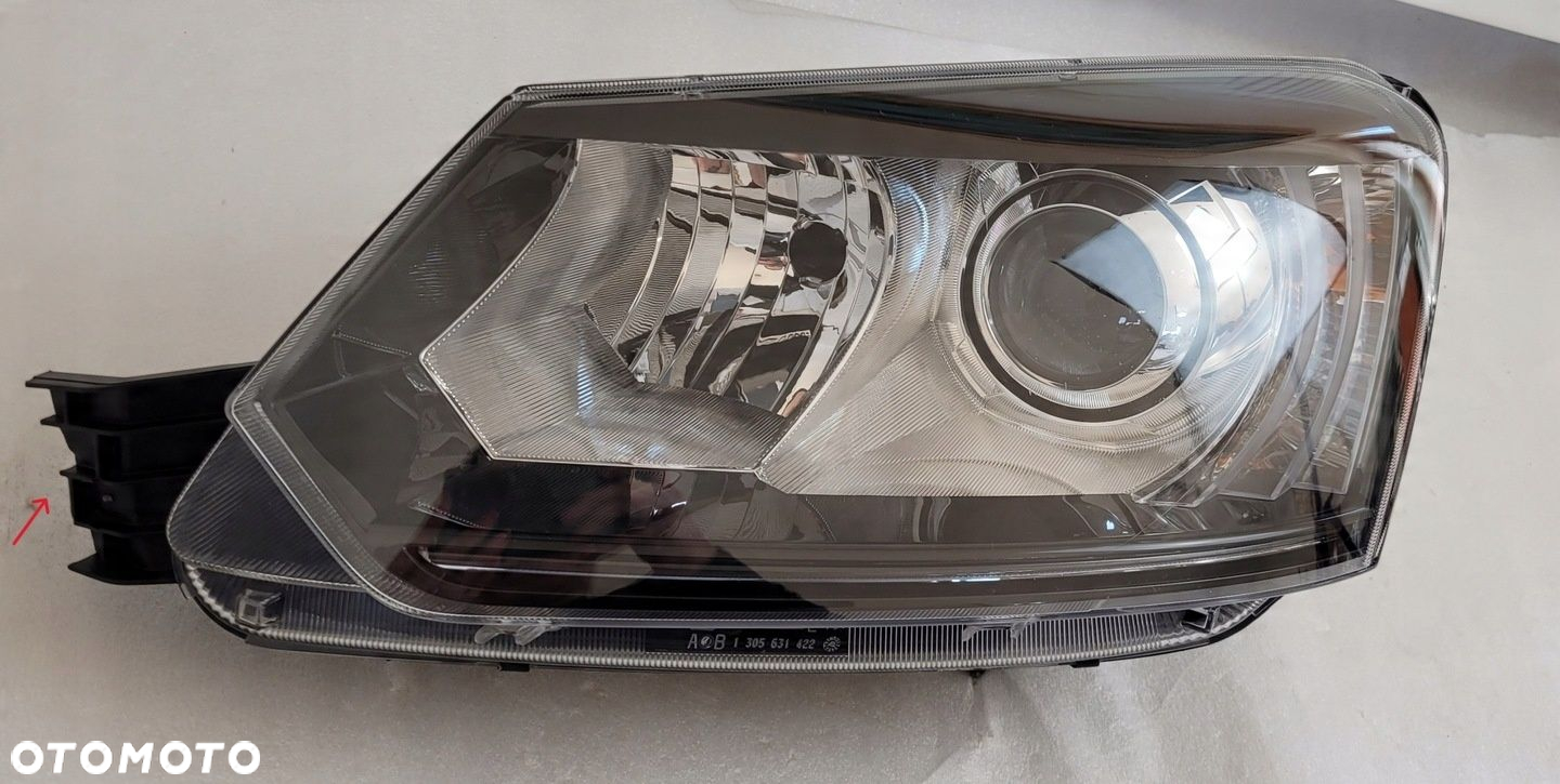 LAMPA LEWA XENON PRZÓD SKODA YETI 5L1941015C - 2