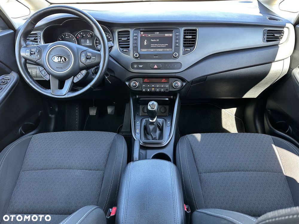 Kia Carens 1.6 GDI Dream-Team Edition - 9