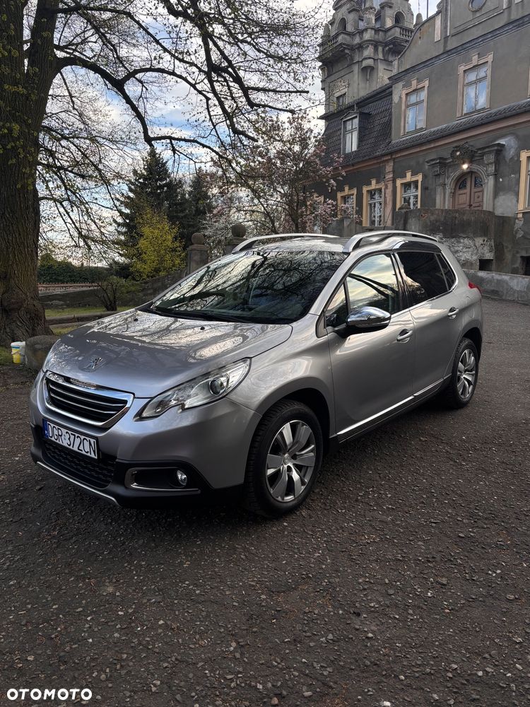 Peugeot 2008 1.2 VTi Allure - 2