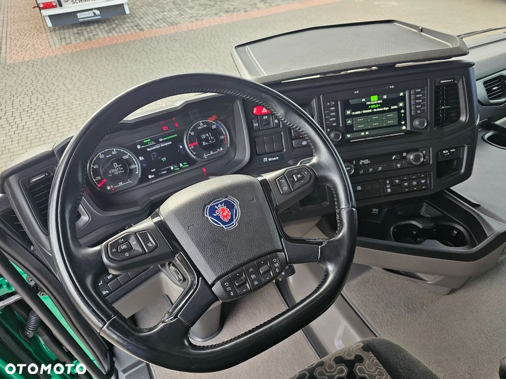 Scania R530 V8 XENON LEDY RETARDER KLIMA POST.HYDRAULIKA! - 26