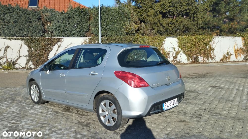 Peugeot 308 1.6 HDi Premium - 5