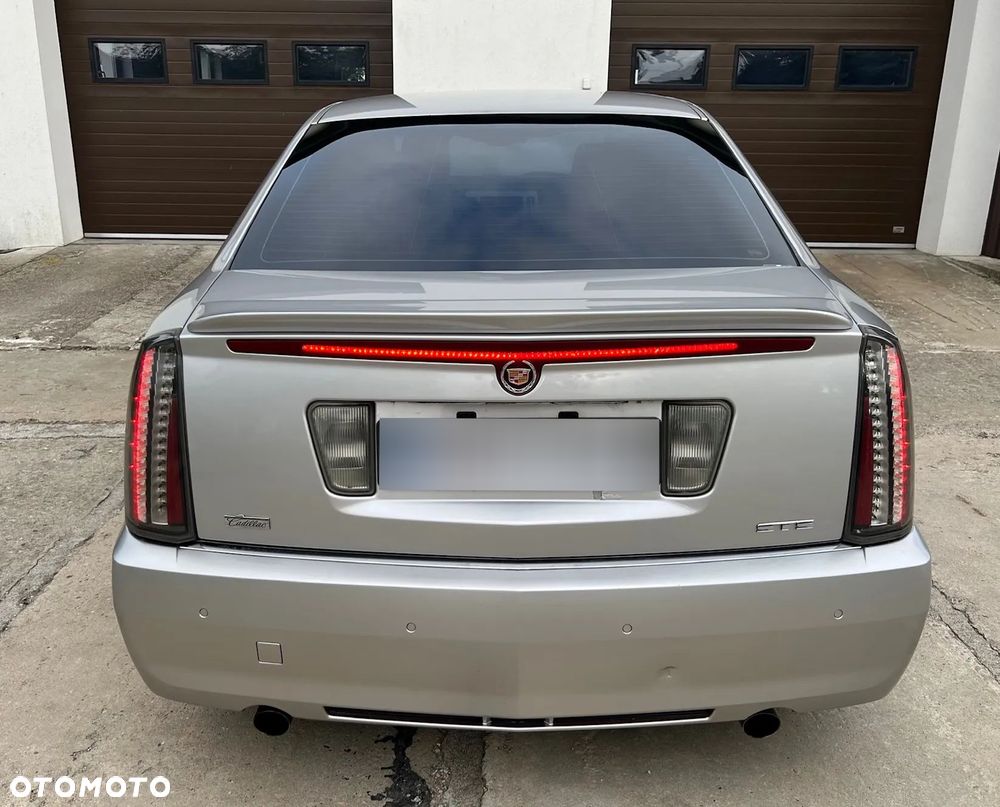 Cadillac STS - 19