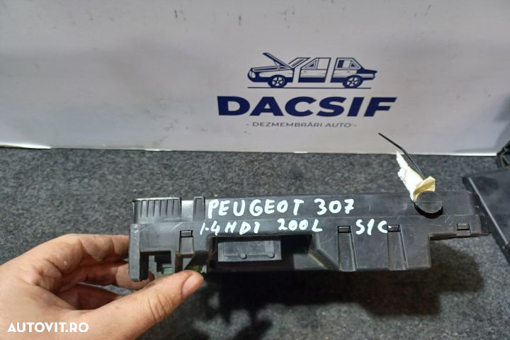 Panou sigurante si relee 9650218180 BSI Peugeot 307 1 [2001 - 2005] w - 2