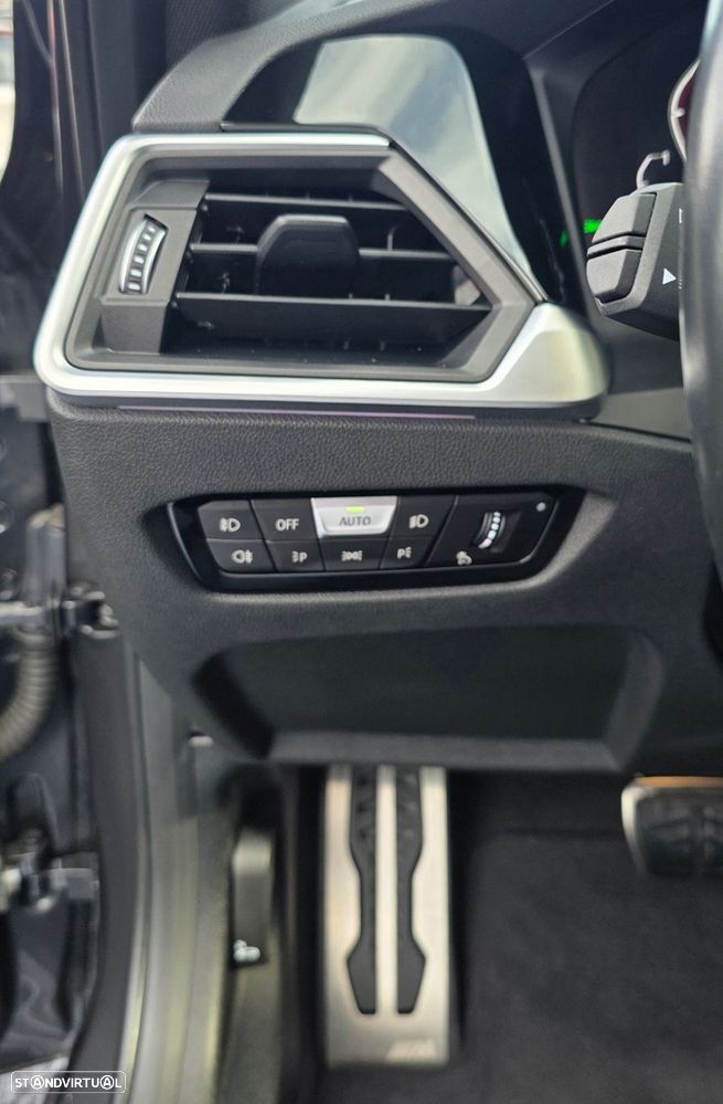 BMW 320 e Pack M Auto - 13