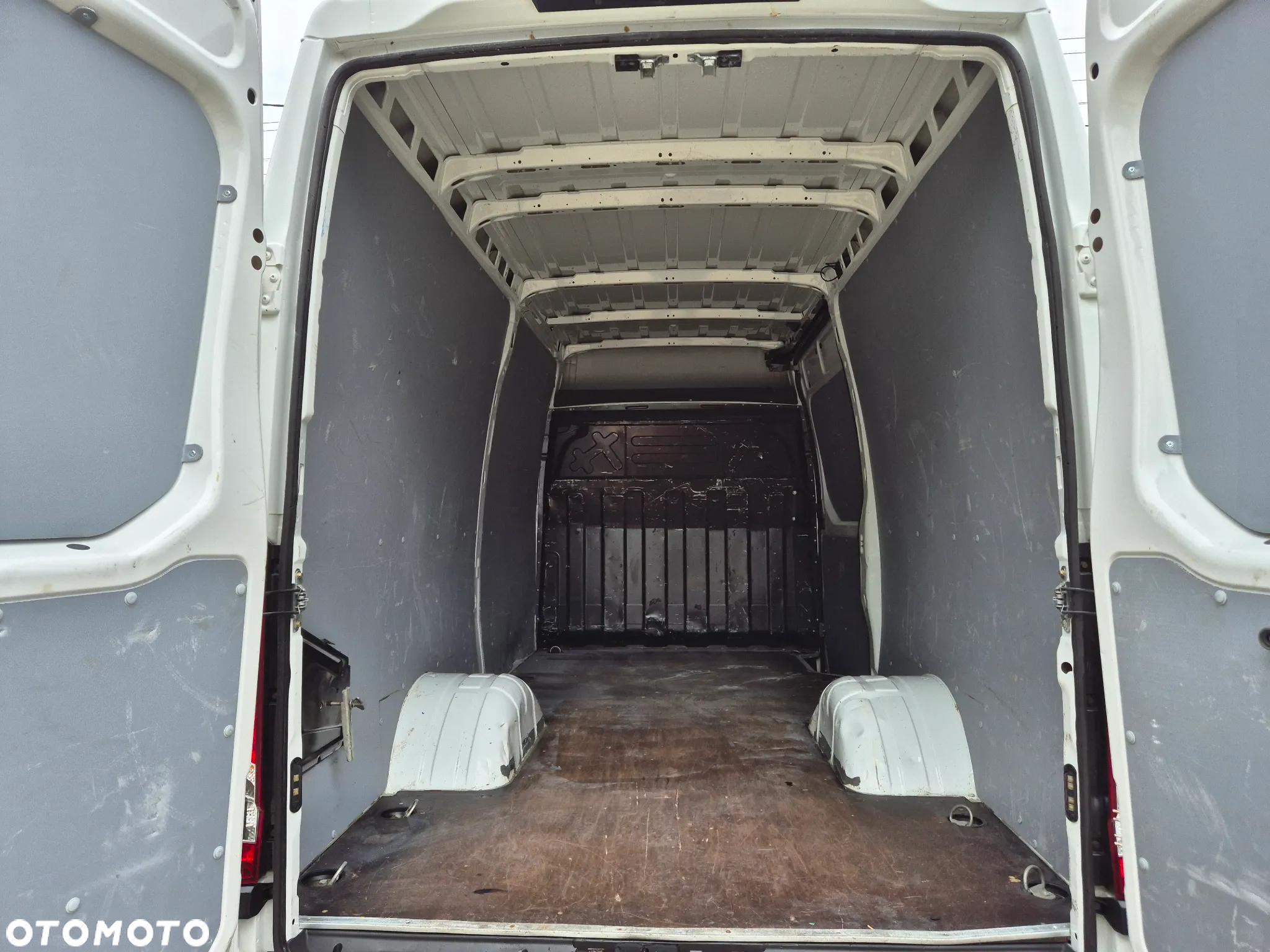 Iveco DAILY 40C15 L3H2 KLIMA BLIZNIAK TEMPOMAT BLOKADA MOSTU NAVI - 11