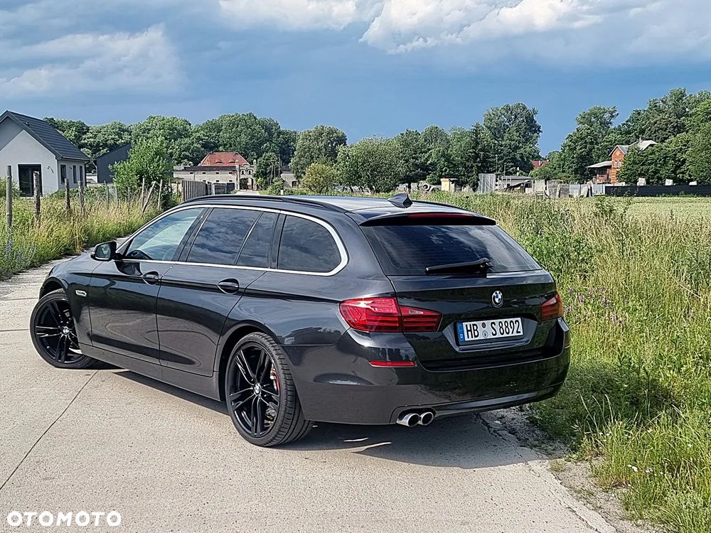 BMW Seria 5 520d Luxury Line sport - 9