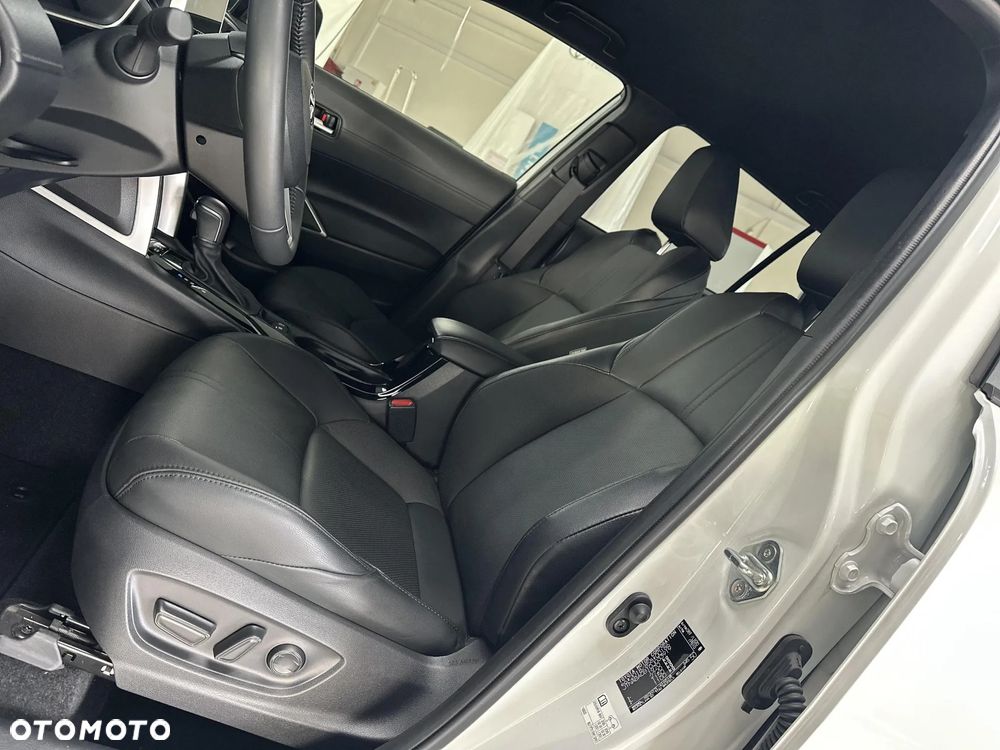Toyota Corolla Cross 2.0 Hybrid Executive - 26