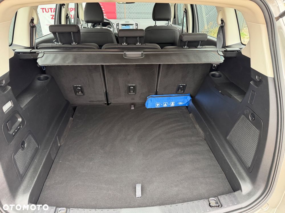 Ford S-Max - 20
