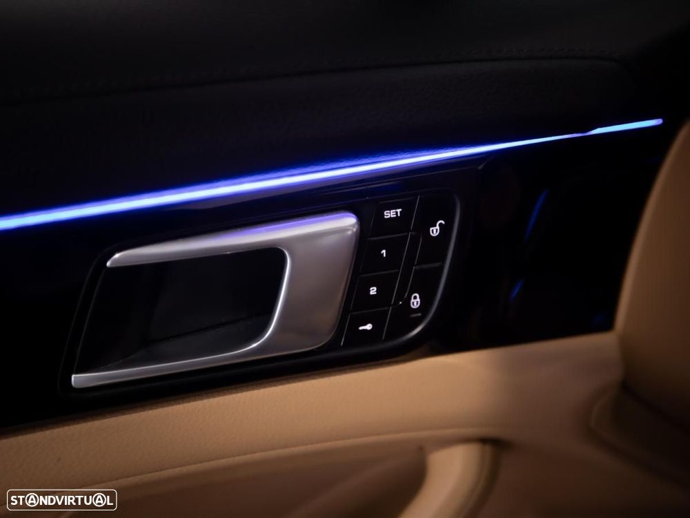 Porsche Panamera Sport Turismo - 39