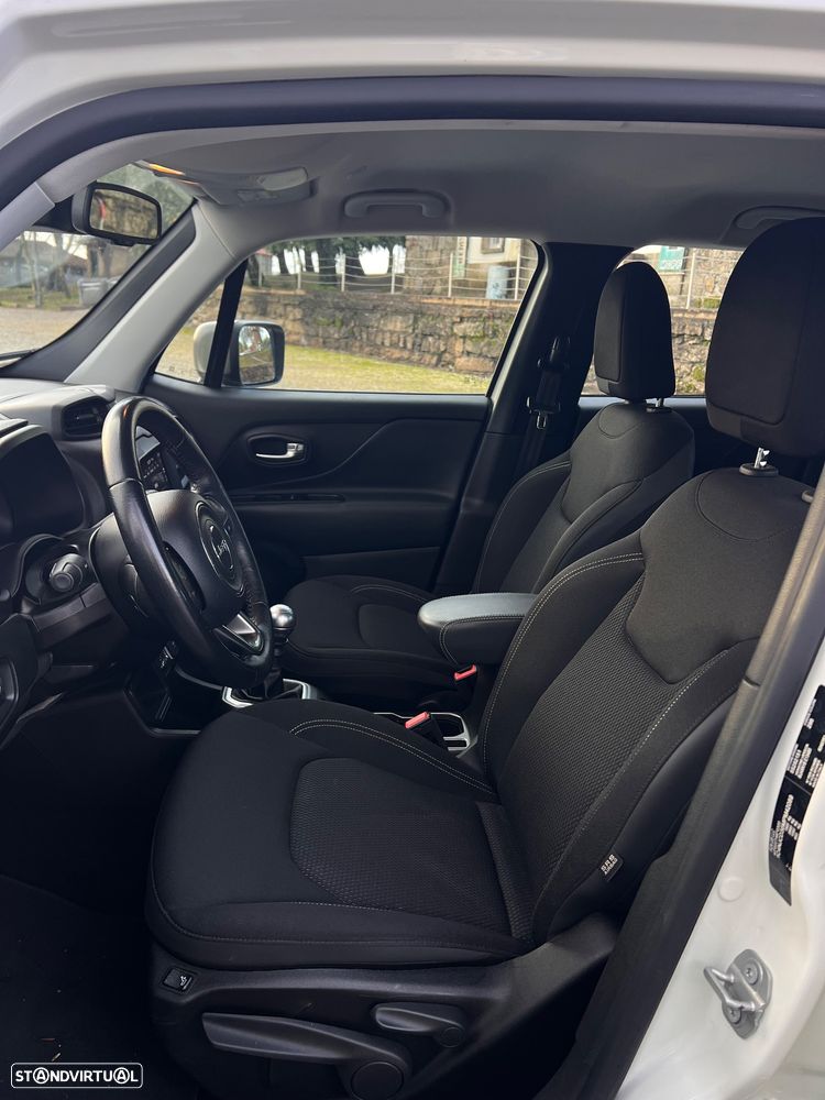 Jeep Renegade 1.0 T Limited - 16