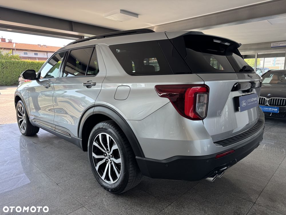 Ford Explorer - 12