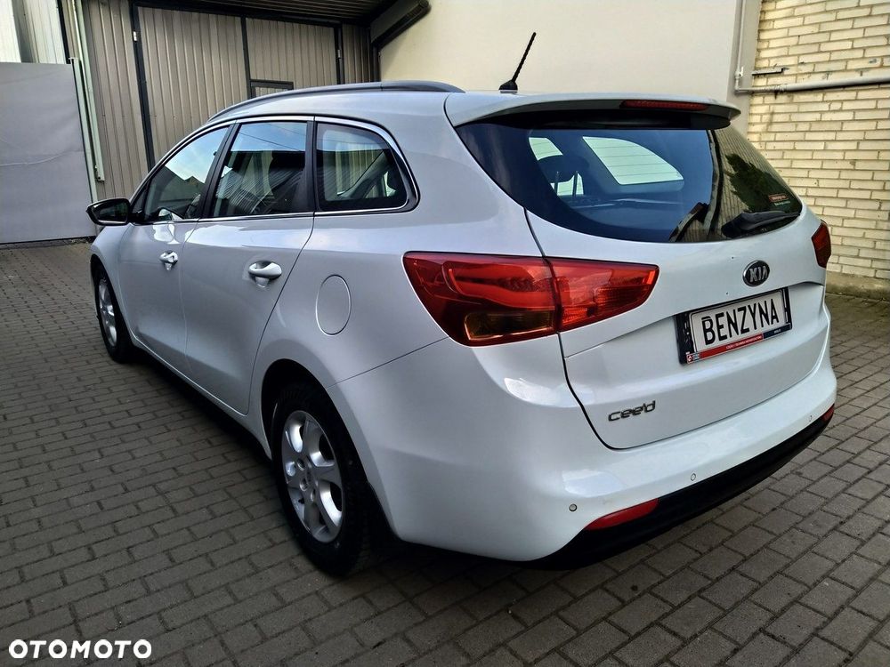Kia Ceed 1.6 GDI DCT Platinum Edition - 5