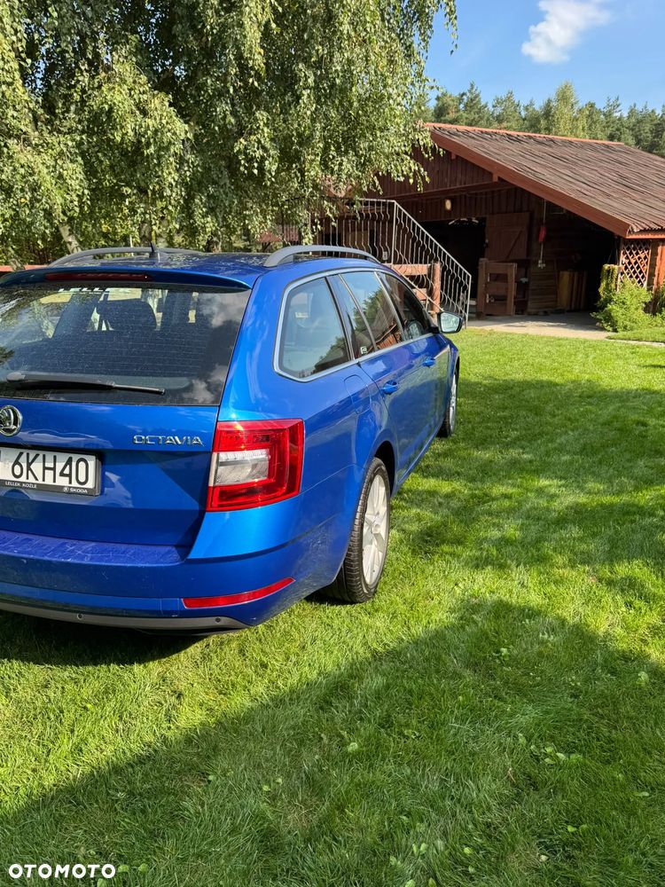 Skoda Octavia 2.0 TDI Style DSG - 10