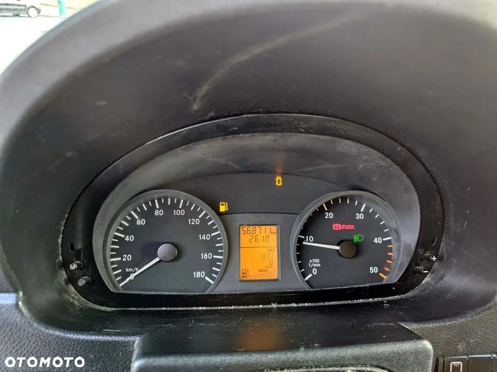 Mercedes-Benz Sprinter - 24