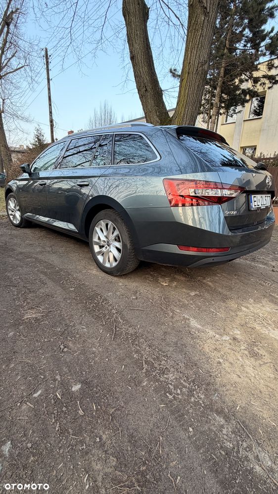 Skoda Superb 2.0 TDI 4x4 Ambition DSG - 9