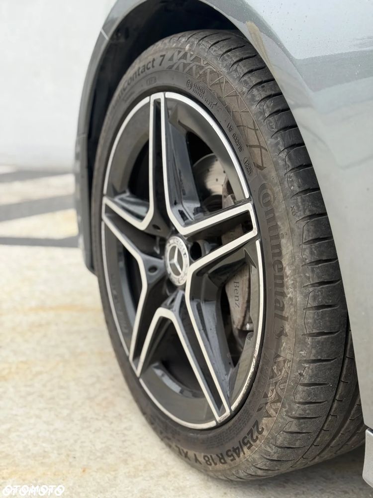 Mercedes-Benz Klasa C 220 d 4MATIC 9G-TRONIC - 18