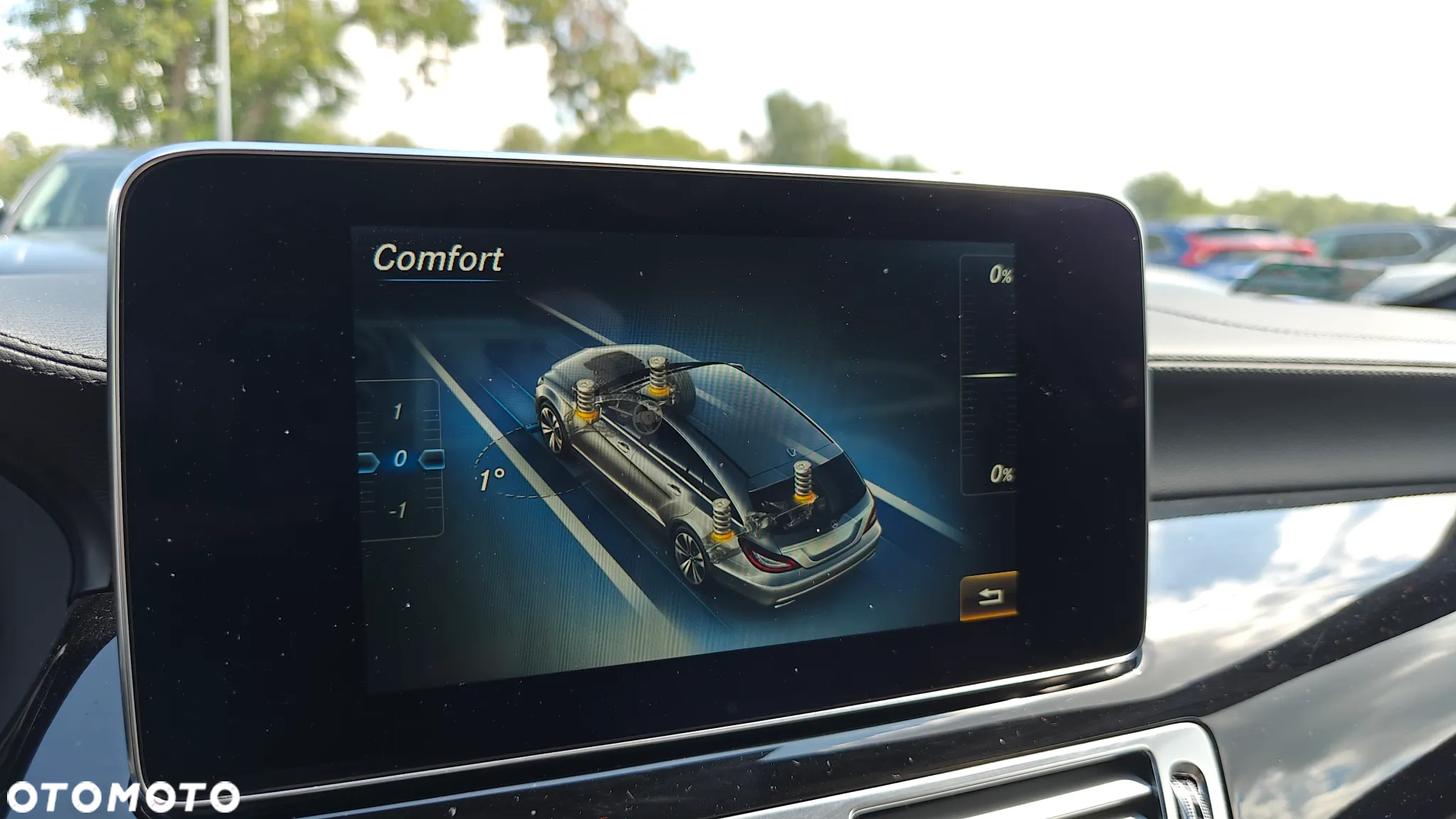 Mercedes-Benz CLS 350 d 4-Matic - 32
