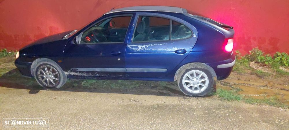 Renault Mégane 1.4 16V Authentic - 1