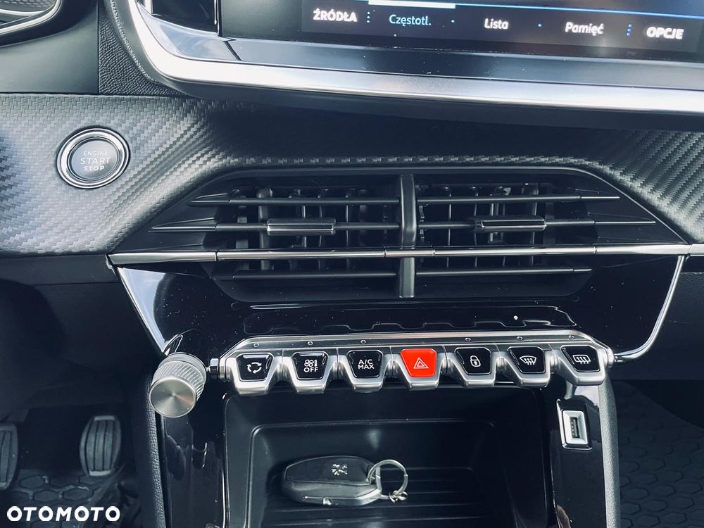 Peugeot 208 BlueHDi 100 Allure - 22