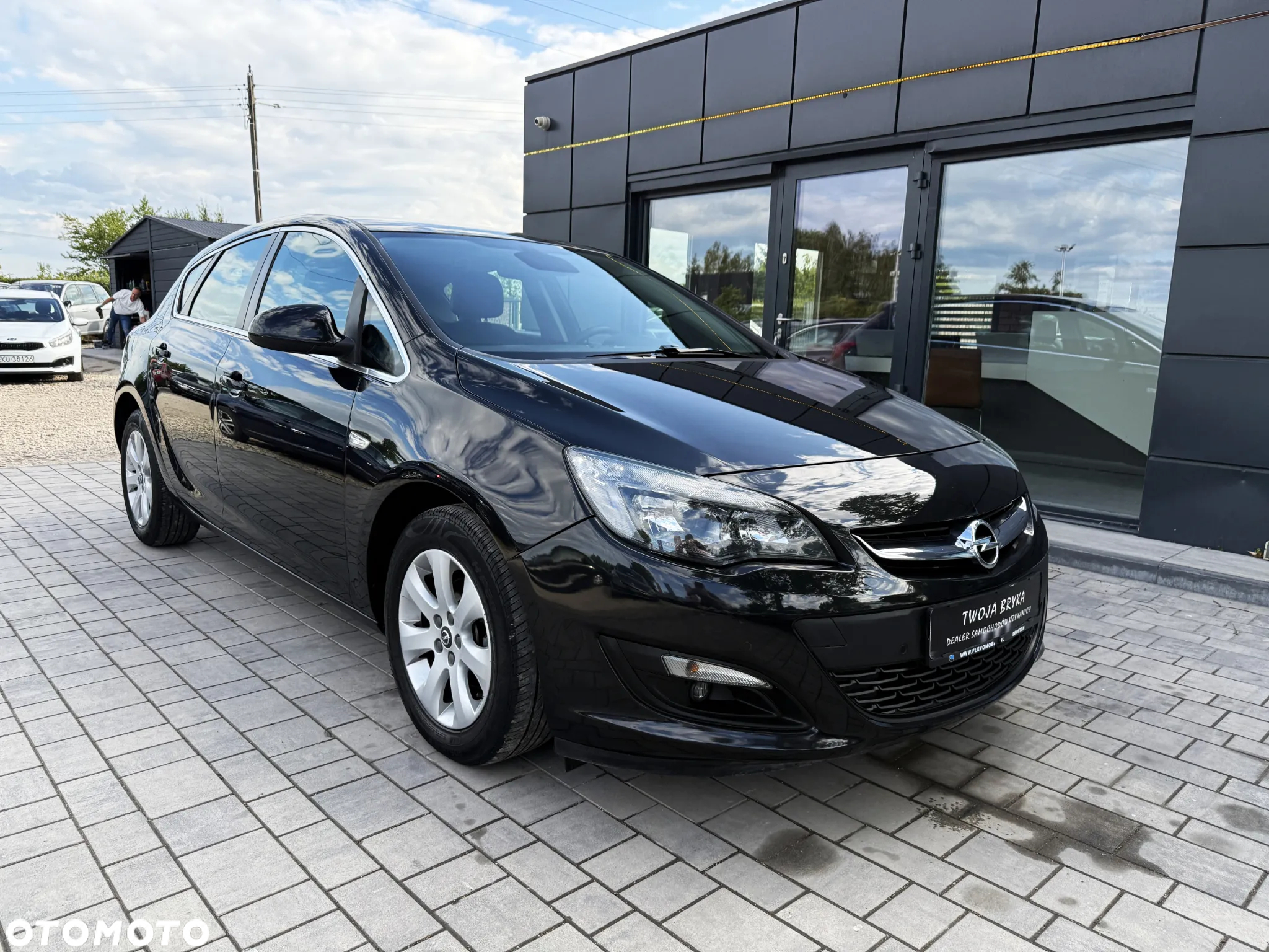 Opel Astra IV 1.4 T Cosmo S&S - 11