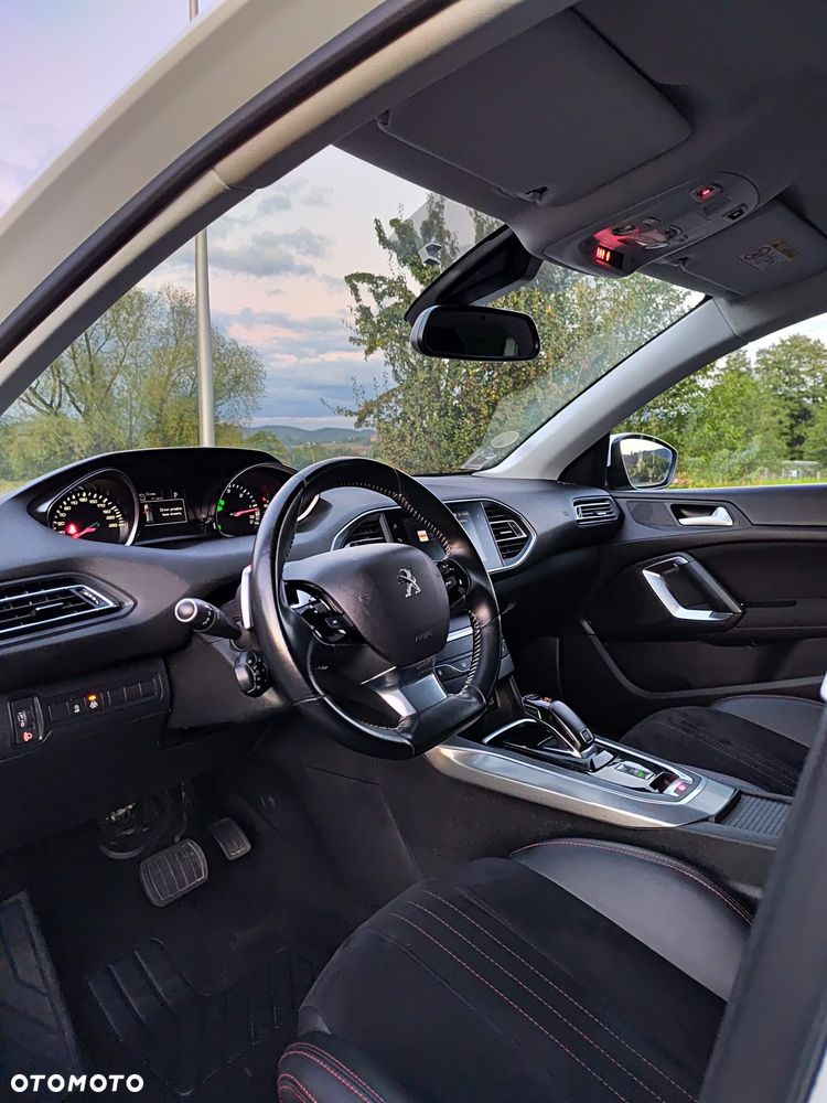 Peugeot 308 1.5 BlueHDi Allure S&S EAT8 - 27