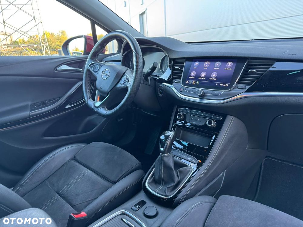 Opel Astra 1.2 Turbo Start/Stop Sports Tourer Ultimate - 16