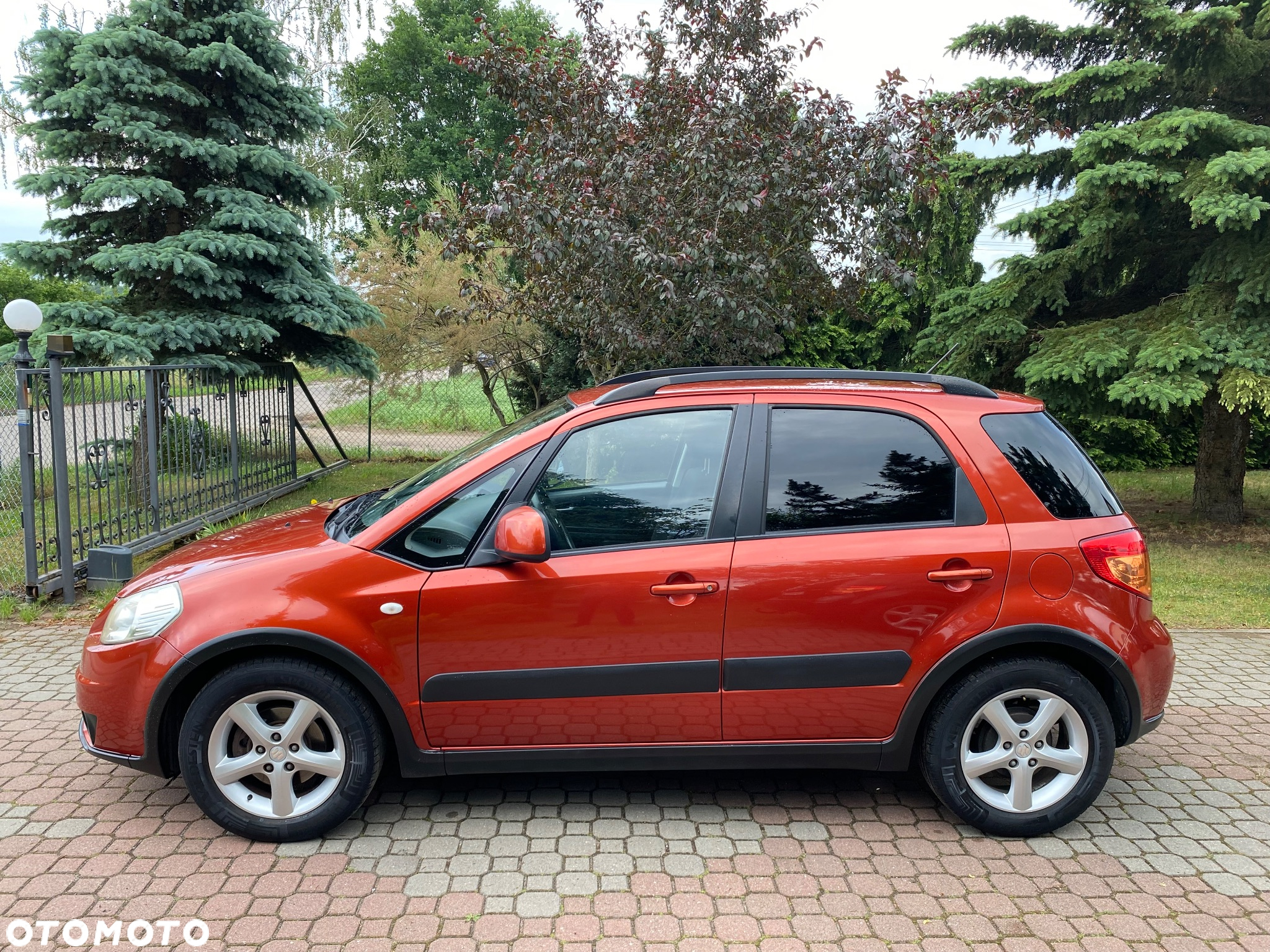 Suzuki SX4 1.6 GS / Premium - 10