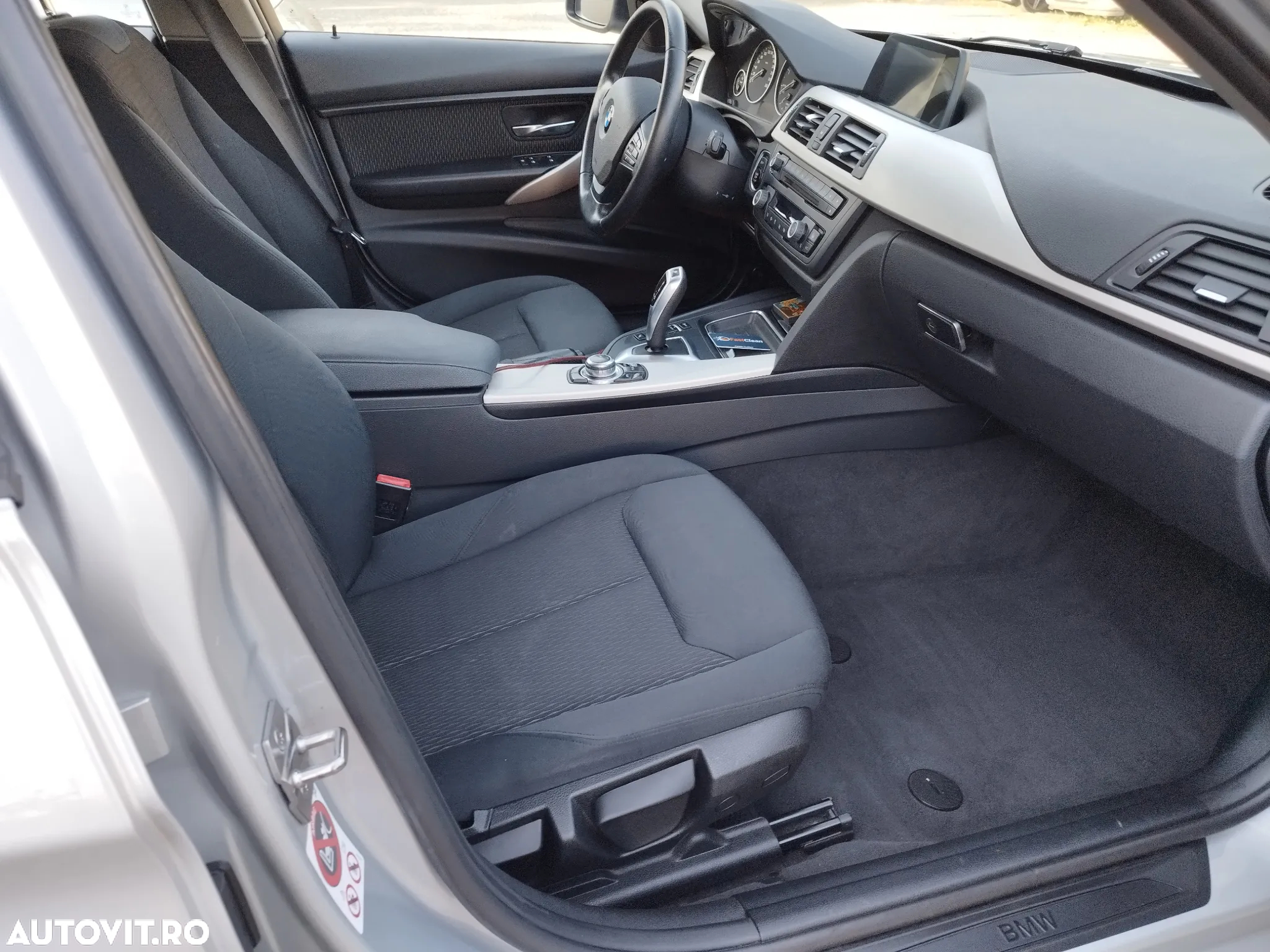 BMW Seria 3 320d Touring Aut. Efficient Dynamics Edition Blue Perf. Sport Line - 14
