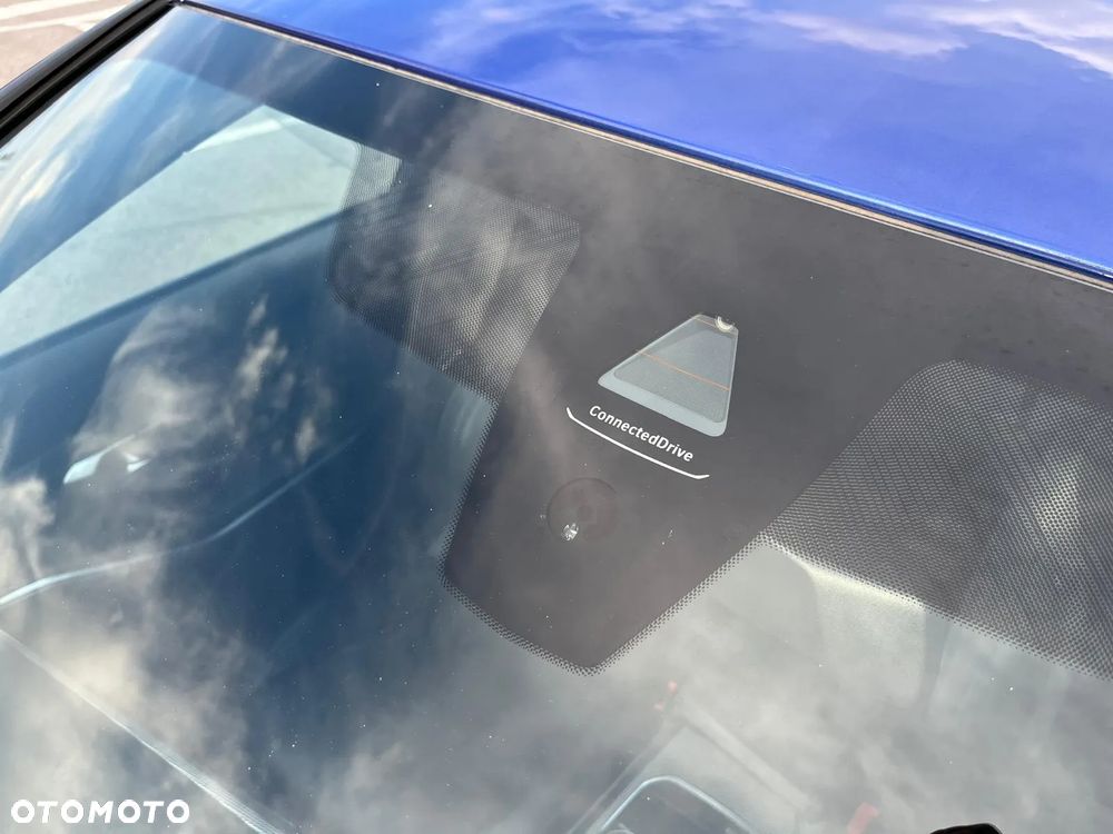 BMW Seria 3 318d M Sport - 29