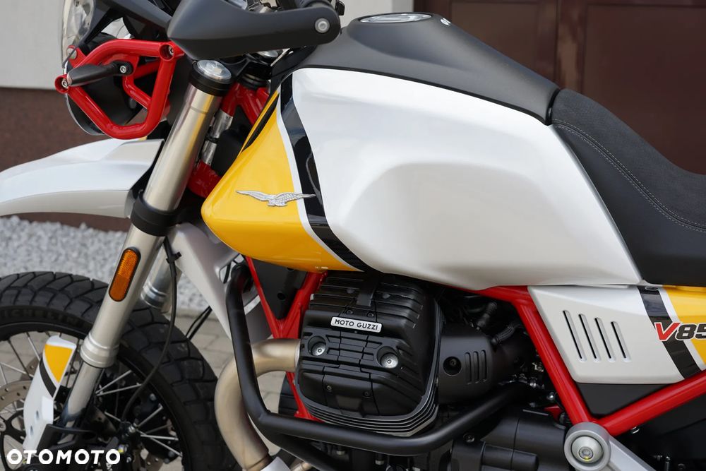 Moto Guzzi V85 - 28