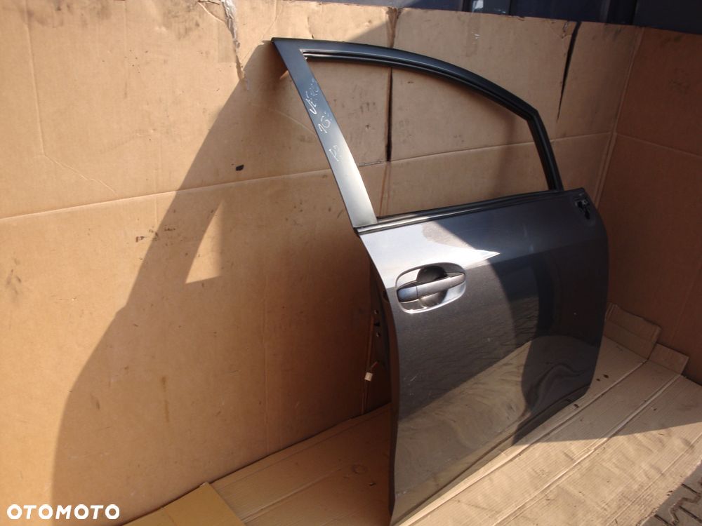 TOYOTA VERSO 09-18 drzwi prawe przednie lakier 1G3 - 2