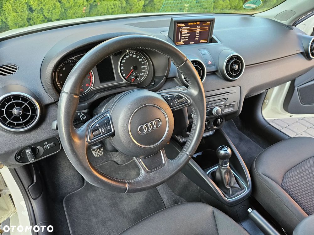 Audi A1 3-drzwiowe 1.4 TFSI S line edition - 13