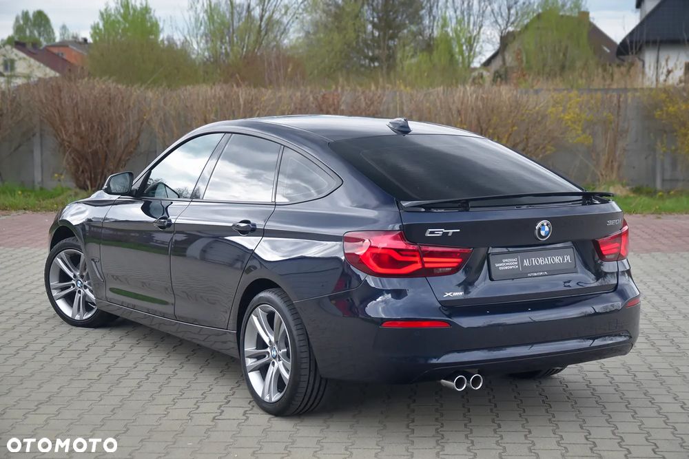 BMW Seria 3 320i xDrive Edition M Sport Shadow - 6