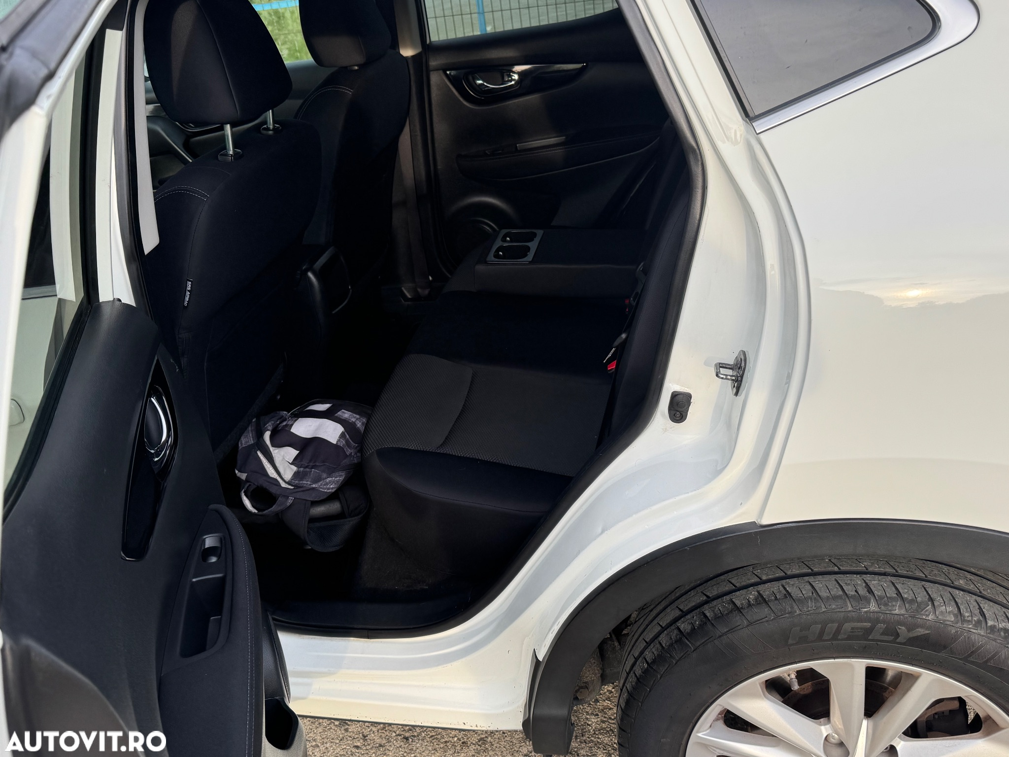 Nissan Qashqai 1.5 DCI TEKNA - 9