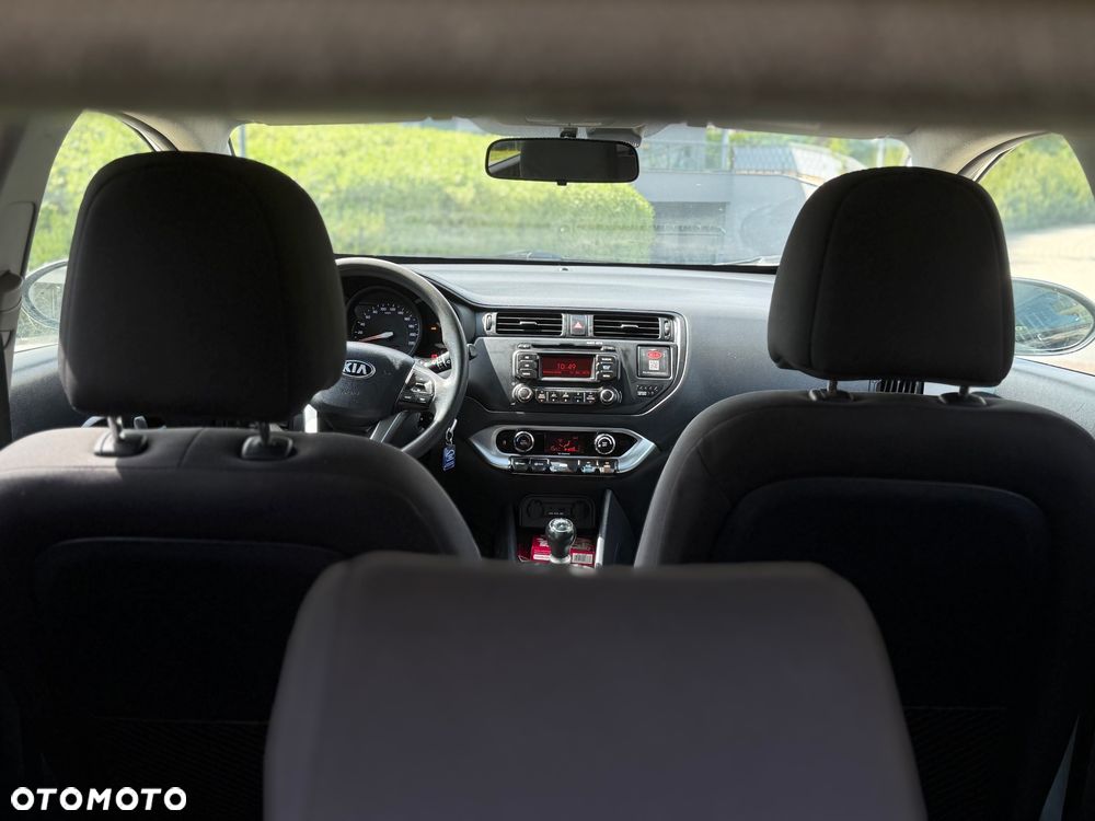 Kia Rio 1.2 Attract - 14