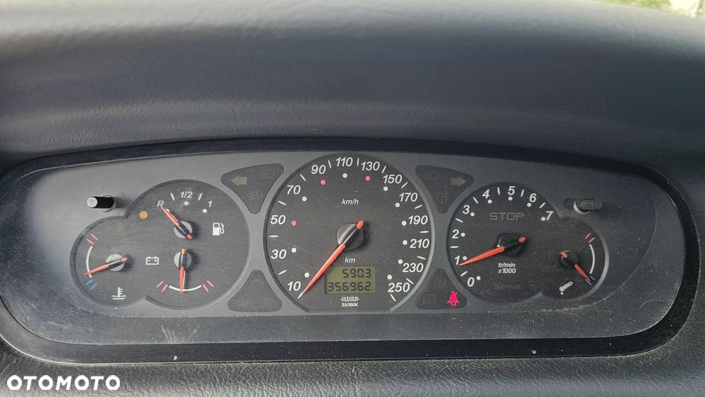 Citroën C5 2.0 HDi SX - 9