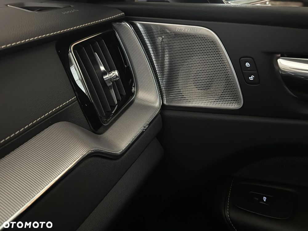 Volvo XC 60 B5 D AWD Geartronic RDesign - 14