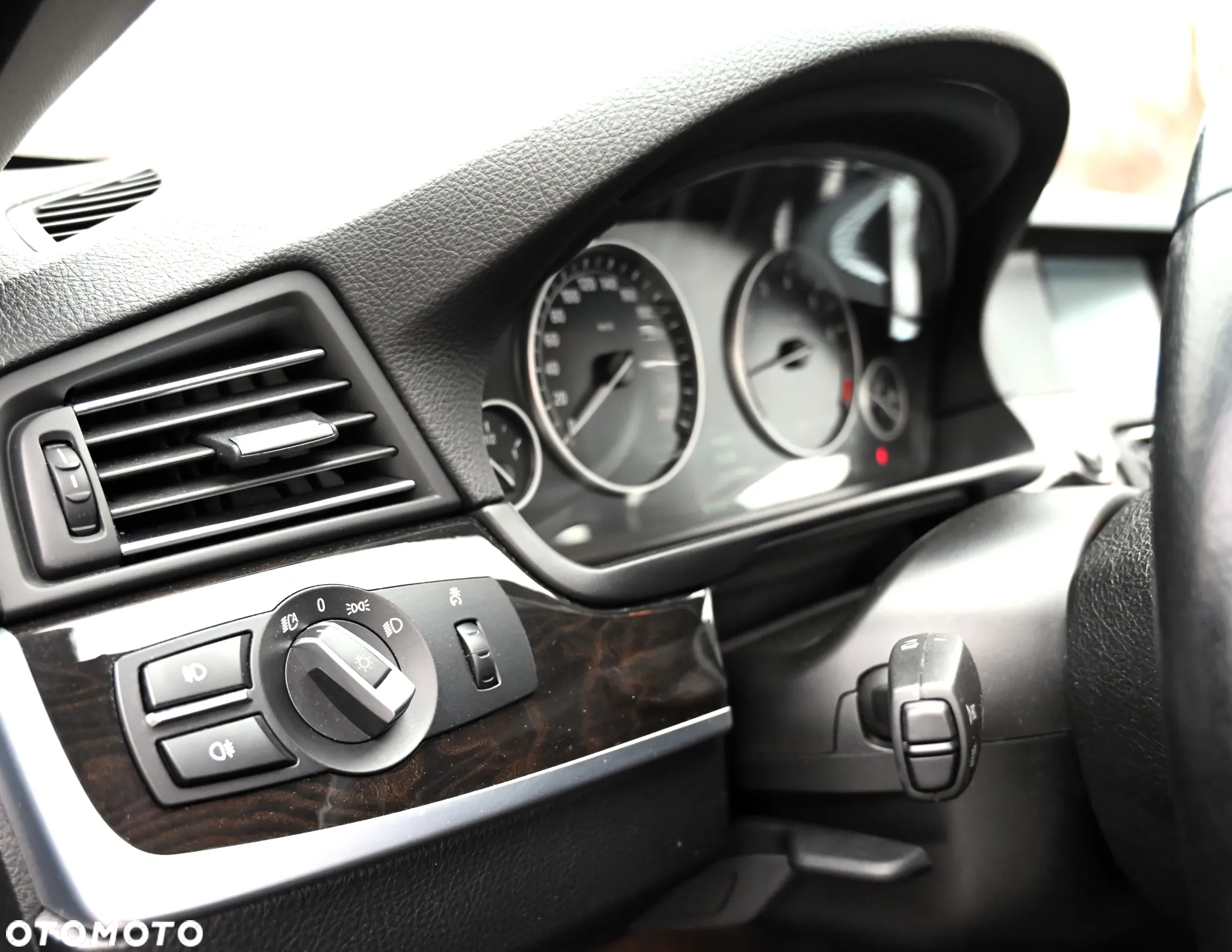 BMW Seria 5 - 24