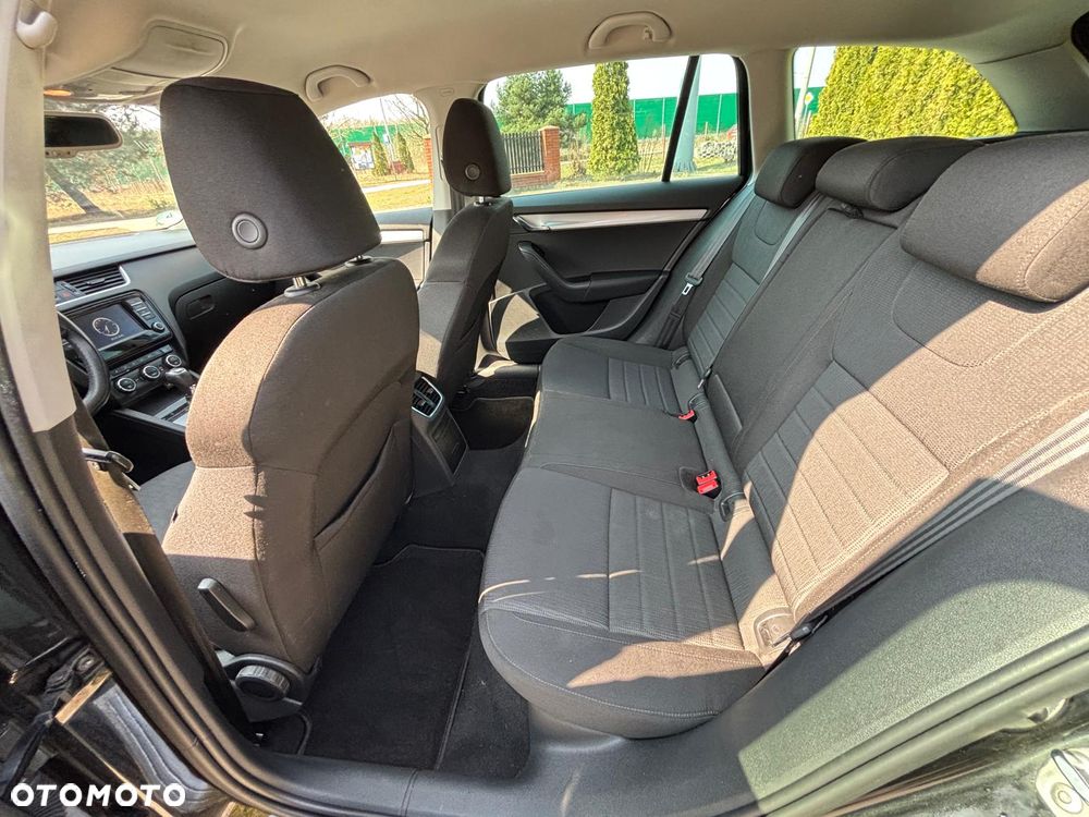 Skoda Octavia 2.0 TDI 4x4 DSG L&K - 25