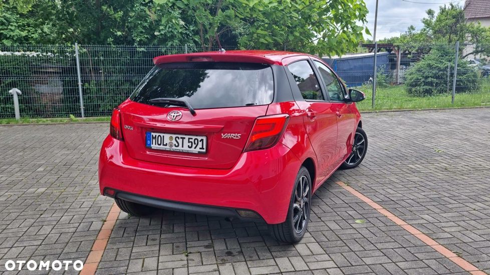 Toyota Yaris 1.33 Premium - 10